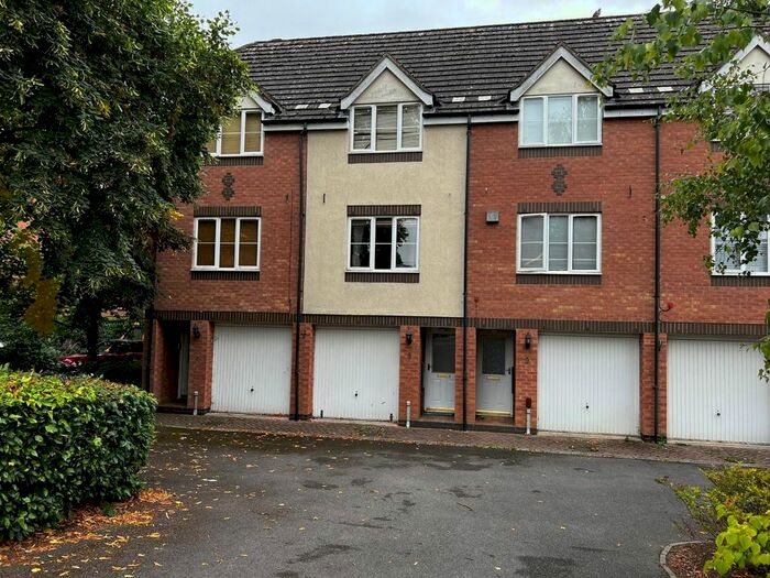 2 Bedroom Town House To Rent In The Avenue, Coventry, CV3