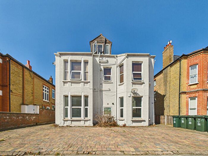 2 Bedroom Flat To Rent In Cambridge Road, Bromley, BR1