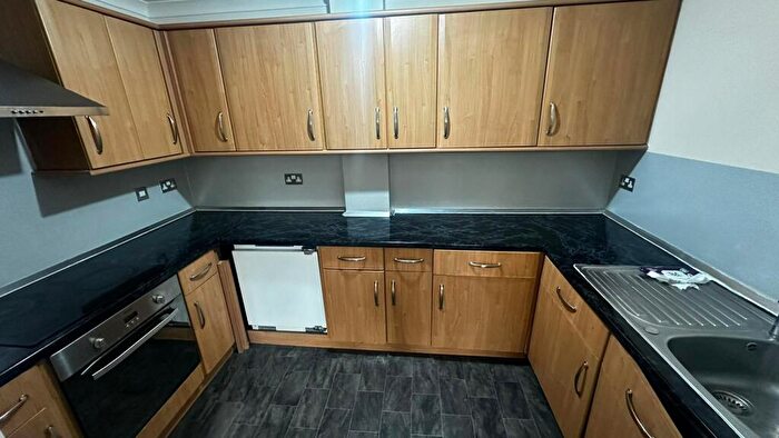 1 Bedroom Apartment To Rent In Park Street - Central Luton - Bedroom With Parking -, LU1