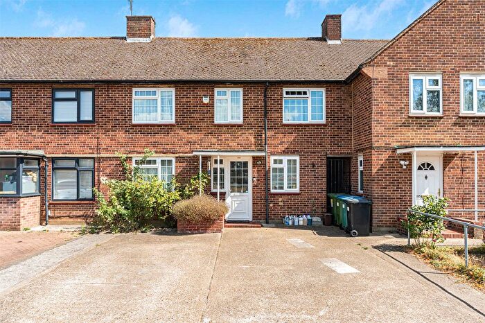 3 Bedroom Terraced House For Sale In Tolpits Lane, Watford, Hertfordshire, WD18