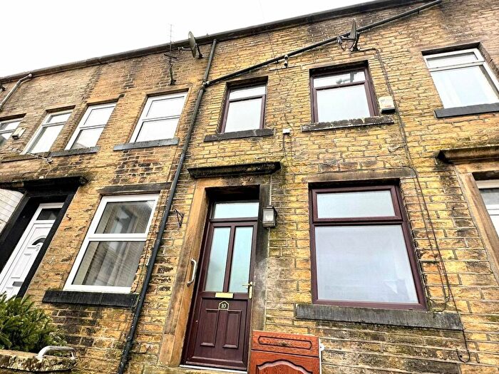 2 Bedroom Terraced House To Rent In Well Street, Denholme, Bradford, BD13