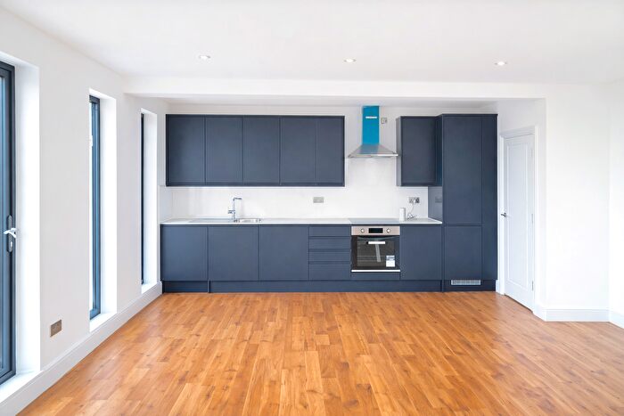2 Bedroom Flat To Rent In Tyler Street, Greenwich, SE10