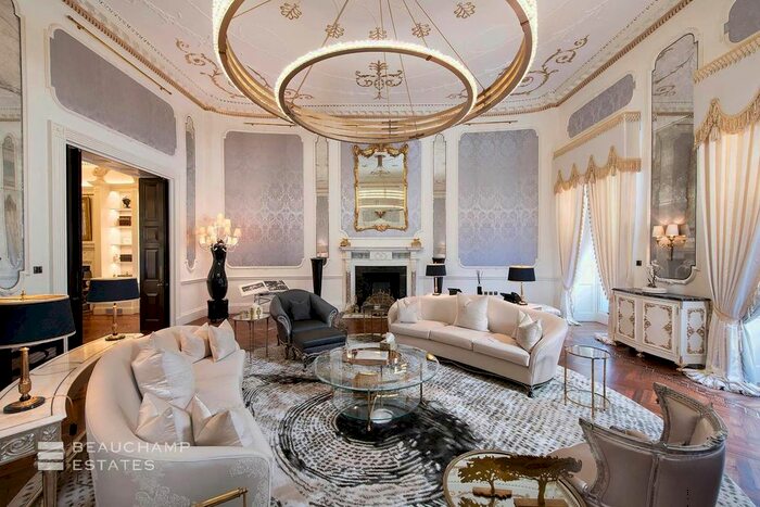 4 Bedroom Town House To Rent In Grafton Street, Mayfair, W1J