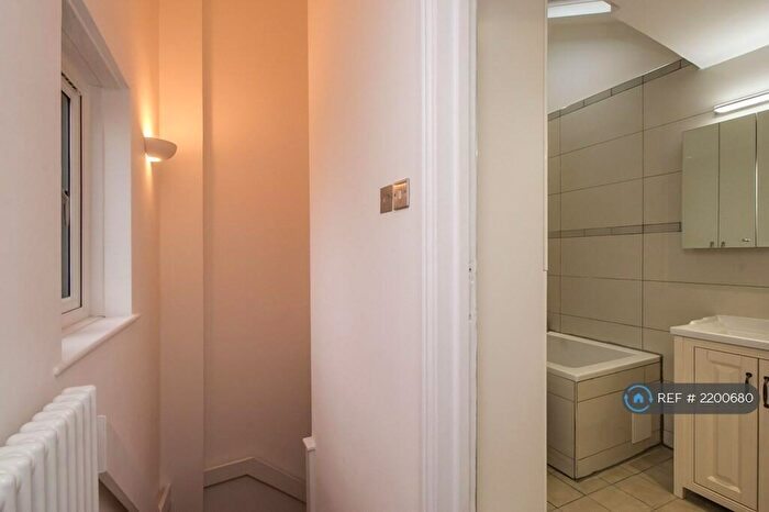 1 Bedroom Flat To Rent In Fitzalan Street, London, SE11
