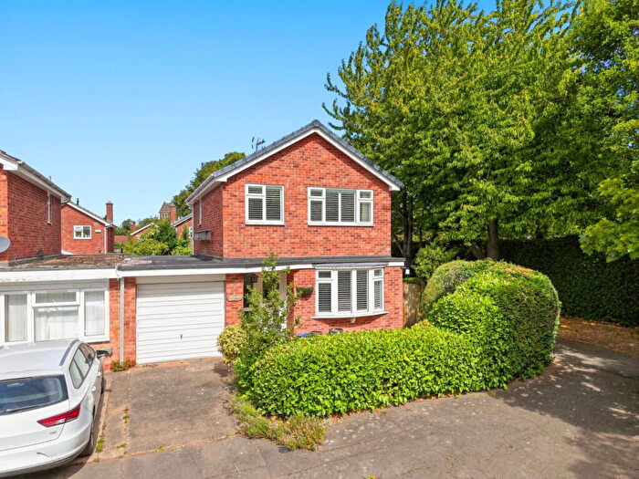 3 Bedroom House For Sale In Maple Close, Radcliffe On Trent, NG12