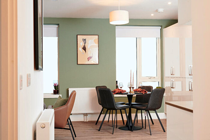 2 Bedroom Apartment To Rent In Fortunes Dock, Canning Town London, E16