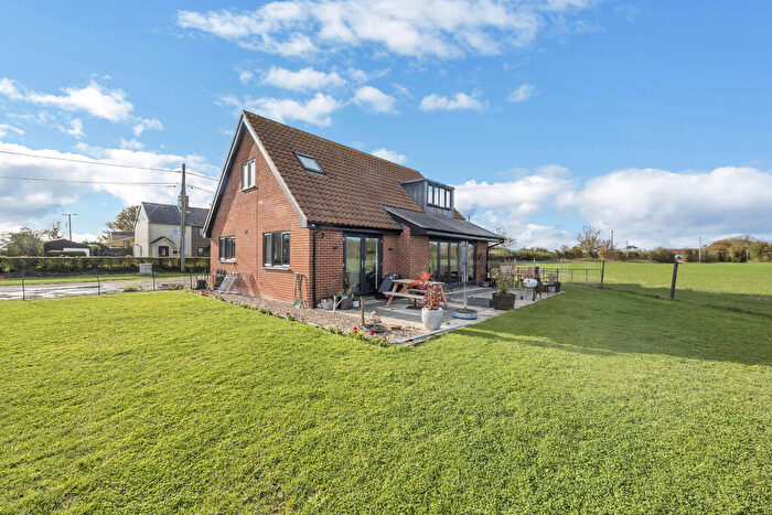 3 Bedroom Detached House For Sale In Old School Corner, Brettenham, IP7