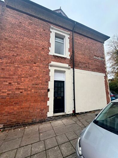 5 Bedroom Terraced House To Rent In Halstead Street, Leicester, LE5