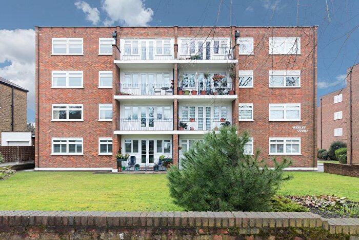 2 Bedroom Apartment For Sale In Henley Court Two Bedrooms And Balcony, N14