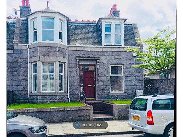 3 Bedroom Flat To Rent In Church Street, Woodside, Aberdeen, AB24
