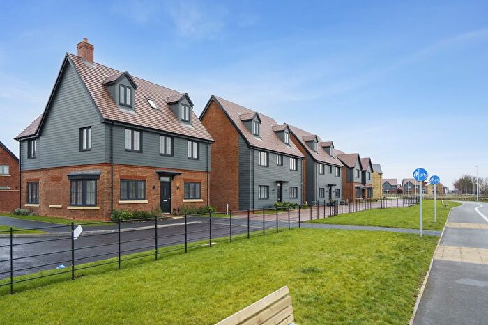 4 Bedroom Detached House To Rent In Vale Close, Shackleton Village, CV37