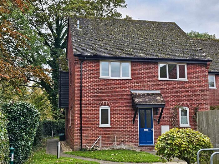 2 Bedroom Apartment To Rent In Cleveland Grove, Newbury, RG14