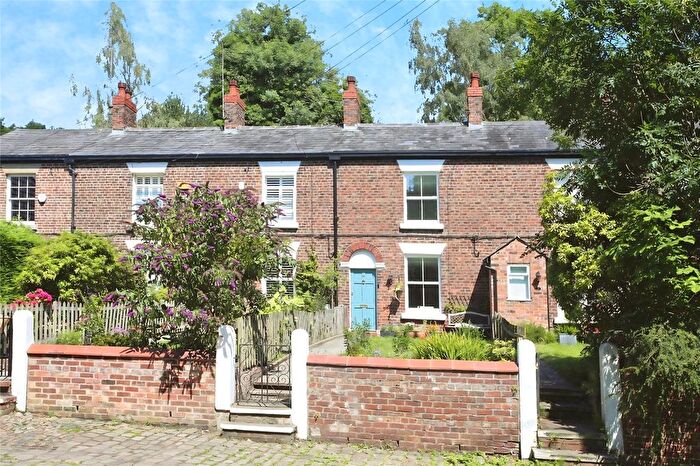 3 Bedroom Terraced House For Sale In Vale Close, Heaton Mersey, Stockport, SK4