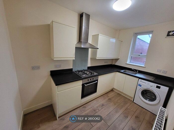 3 Bedroom End Of Terrace House To Rent In Duncan Street, Brinsworth, Rotherham, S60