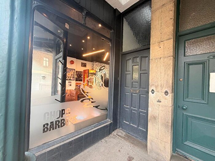 2 Bedroom Flat To Rent In Leeds Road, Ilkley, West Yorkshire, LS29