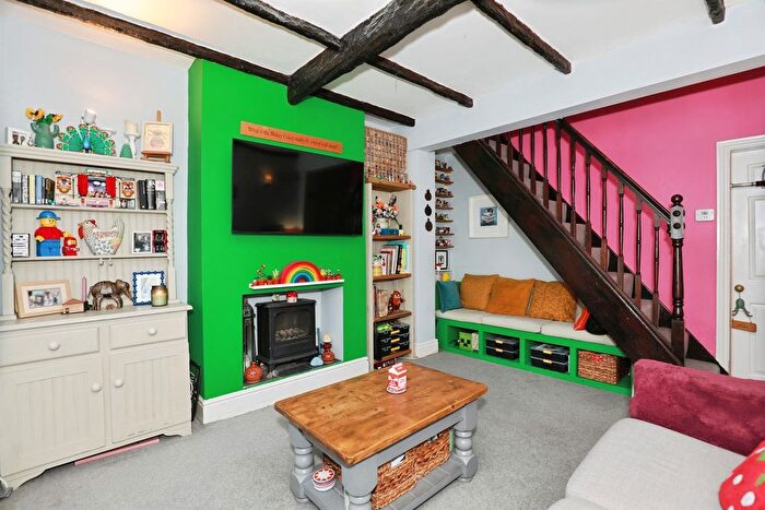 2 Bedroom Semi Detached House For Sale In School Lane, Lostock Gralam, Northwich, CW9