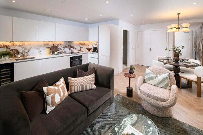 2 Bedroom Apartment For Sale In Royal Arsenal Riverside, London, SE18