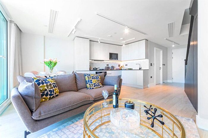 1 Bedroom Flat To Rent In Arena Tower, London, E14