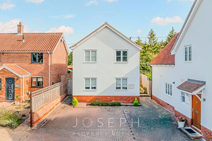 3 Bedroom Detached House For Sale In School Hill, Nacton, IP10