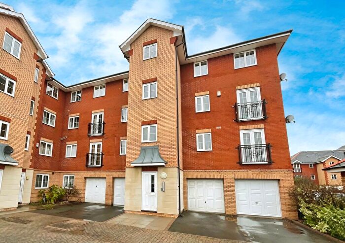 2 Bedroom Flat To Rent In Windsor Quay, Cardiff Bay, Cardiff, CF11