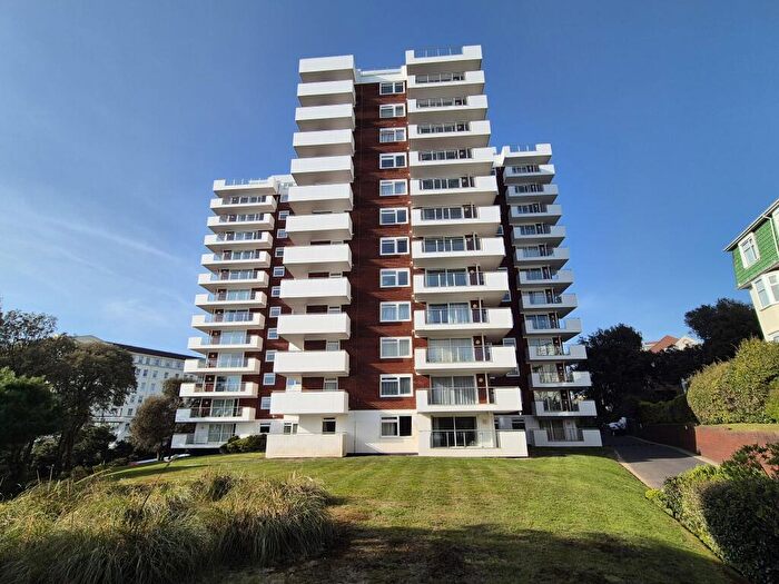 3 Bedroom Flat To Rent In Forest House, Bournemouth, BH1