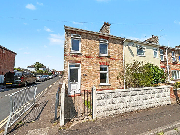 3 Bedroom Cottage For Sale In Christchurch, BH23