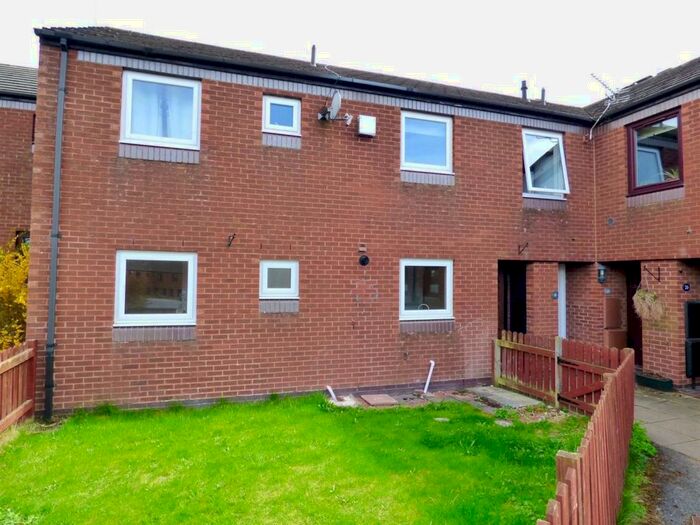 2 Bedroom Flat To Rent In Clifford Close, Penrith, Cumbria, CA11