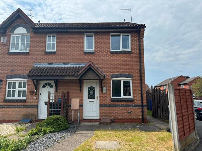 2 Bedroom End Of Terrace House To Rent In Ramblers Drive, Oakwood, Derby, DE21