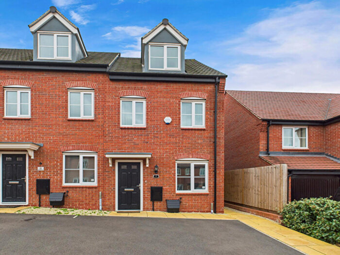 3 Bedroom Town House For Sale In Rochester Close, Chellaston, DE73