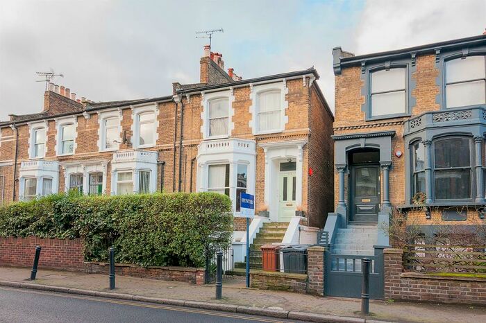 2 Bedroom Flat To Rent In Albion Road, London, N16