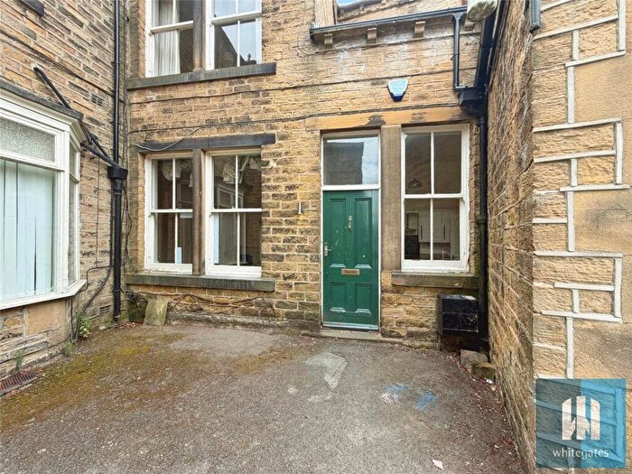1 Bedroom Apartment To Rent In Birkby Hall Road, Birkby, Huddersfield, HD2