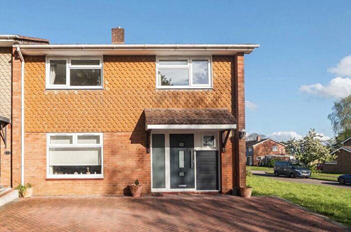 3 Bedroom End Of Terrace House For Sale In Oak Road, Bishops Waltham, Southampton, Hampshire, SO32