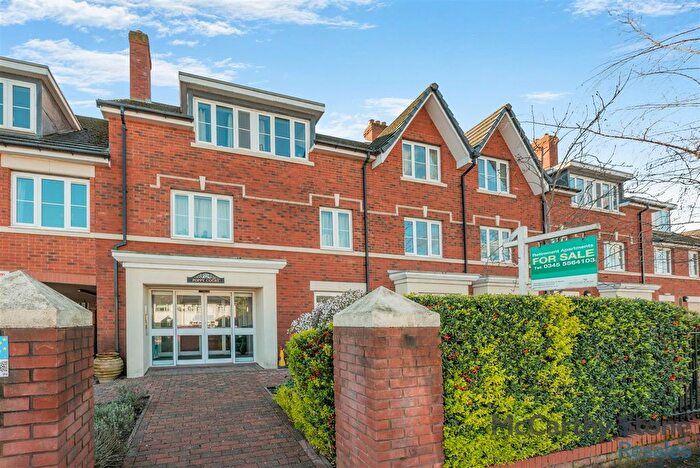 2 Bedroom Flat For Sale In Poppy Court, Jockey Road, Sutton Coldfield, B73