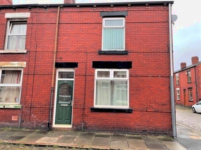 3 Bedroom End Of Terrace House To Rent In Bird Street, Wigan 2Az WN2