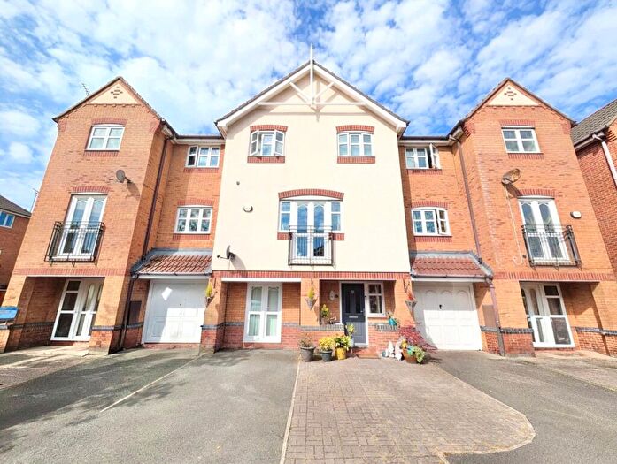 4 Bedroom Town House For Sale In Mill Croft, Neston, Cheshire, CH64
