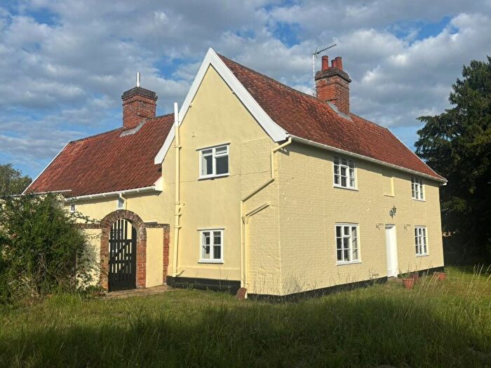 4 Bedroom Detached House To Rent In Ipswich Road, Helmingham, Stowmarket, Suffolk, IP14