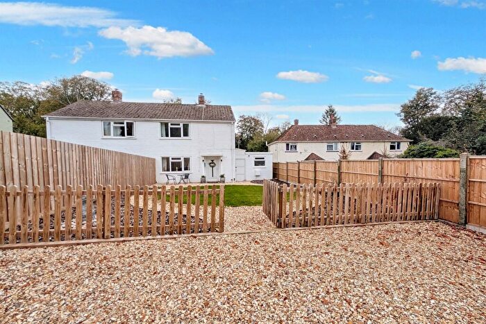 2 Bedroom Semi Detached House For Sale In Bryanston, DT11