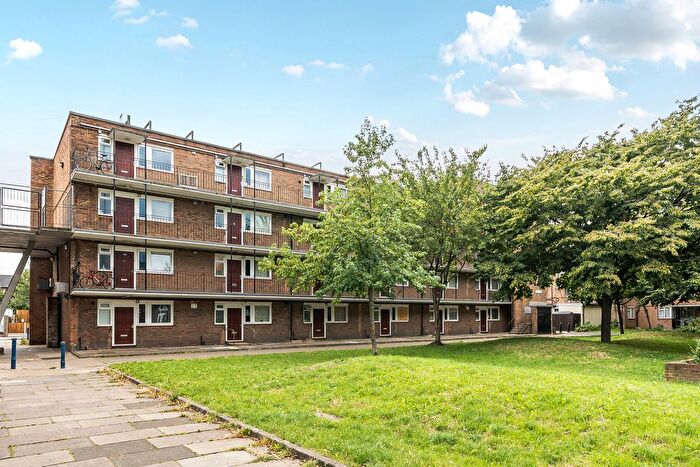 1 Bedroom Flat For Sale In Beckway Street, London, SE17