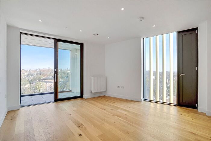 1 Bedroom Flat To Rent In Station Road, London, SE13