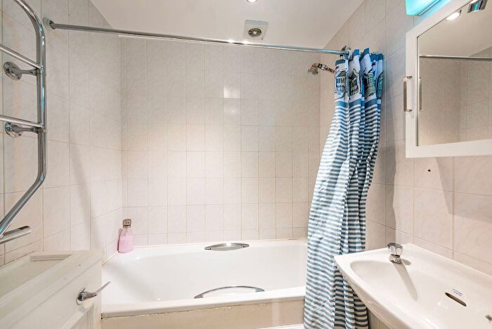 Studio To Rent In Sloane Avenue, Sloane Square, London, SW3