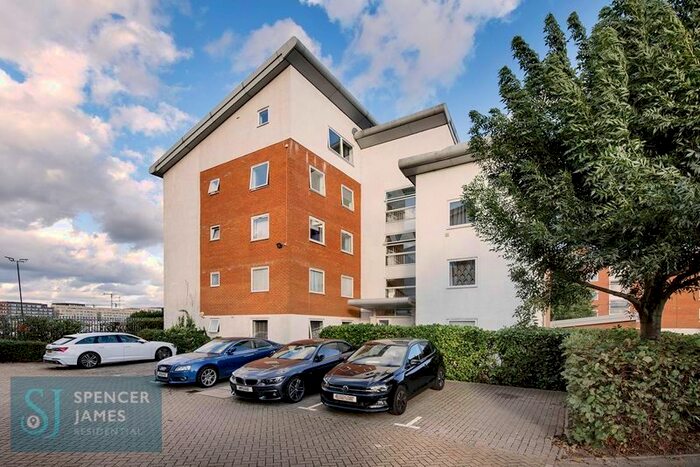 1 Bedroom Flat To Rent In Felixstowe Court, Galleons Lock, E16