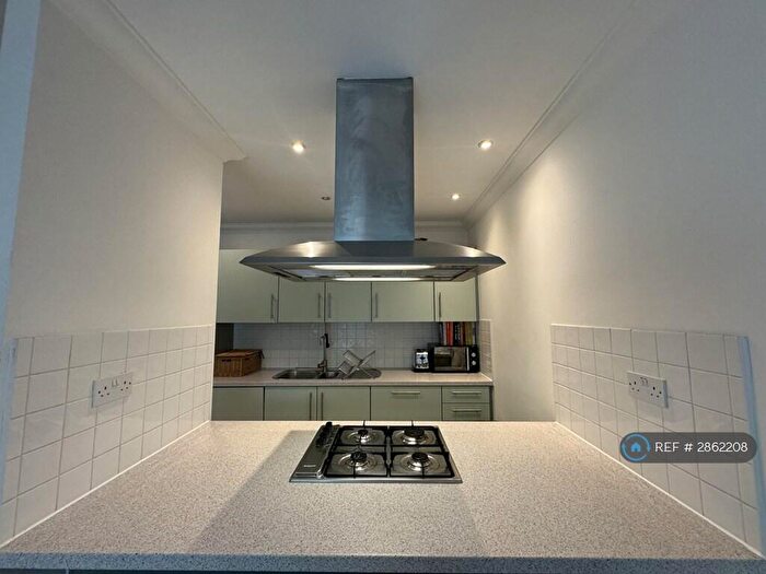 2 Bedroom Flat To Rent In Cheshire Street, London, E2