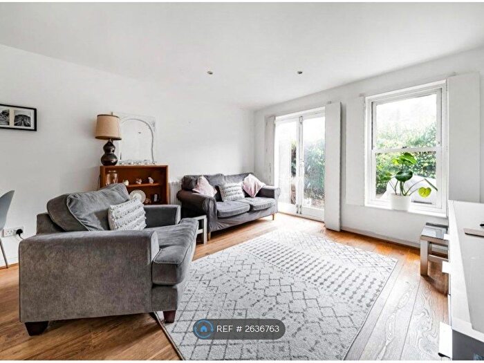 2 Bedroom End Of Terrace House To Rent In Saddlers Mews, London, SW8