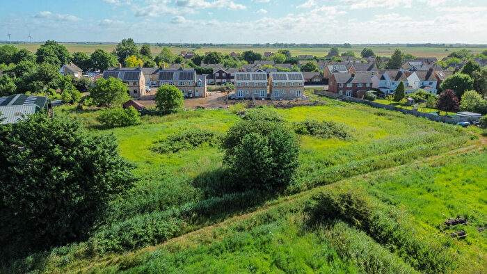 2 Bedroom Semi-Detached House For Sale In Oilmills Road, Ramsey Mereside, PE26