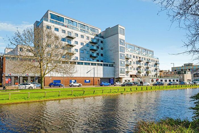 2 Bedroom Apartment For Sale In Waterhouse Street, Hemel Hempstead, HP1