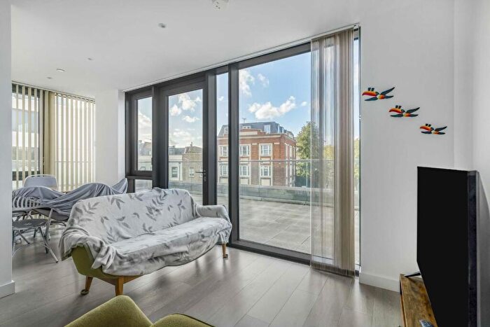 1 Bedroom Flat To Rent In City North Place, London, N4