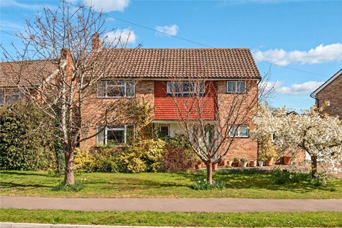 3 Bedroom Detached House For Sale In Greenway, Great Bookham, KT23