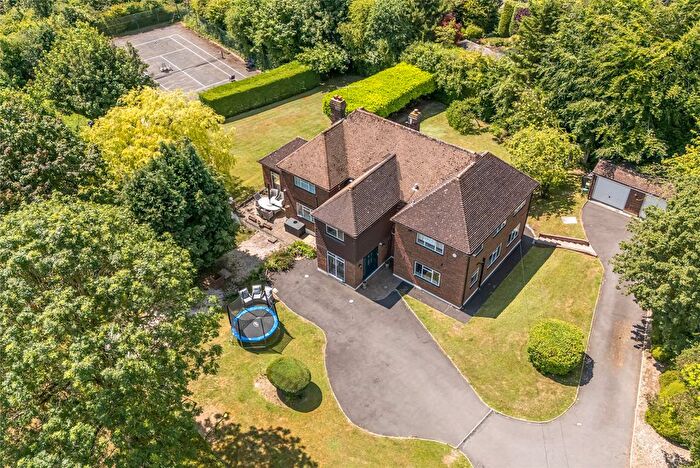 5 Bedroom Detached House For Sale In The Hillside, Chelsfield Park, BR6
