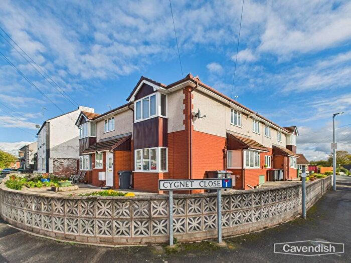 2 Bedroom Retirement Property For Sale In Cygnet Close, Great Sutton, CH66