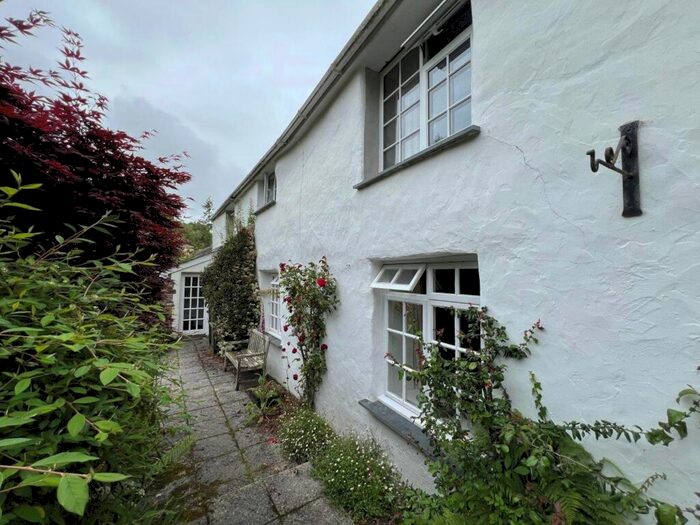 2 Bedroom Semi-Detached House For Sale In Upton Cross, Liskeard, PL14